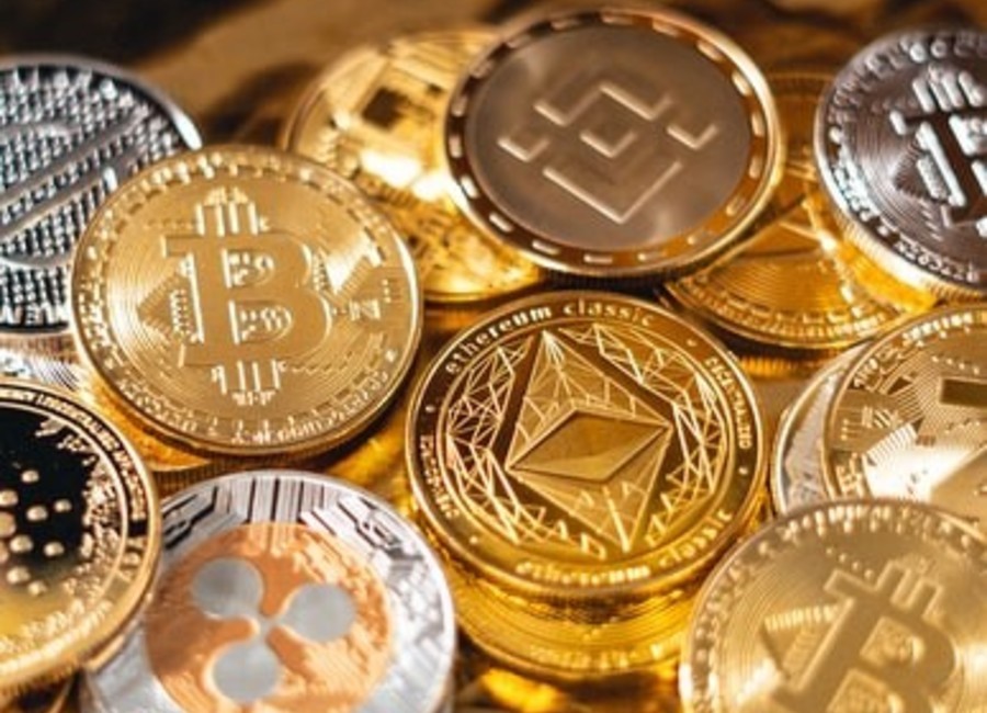 Investiranje v digitalno skupino naložb I – Bitcoin in Etherium
